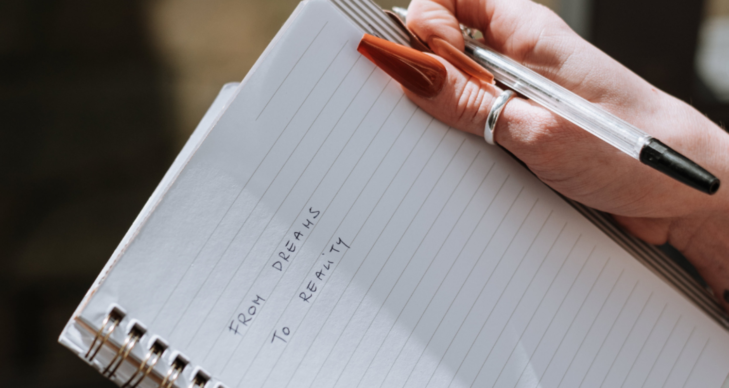 How to become a beauty writer